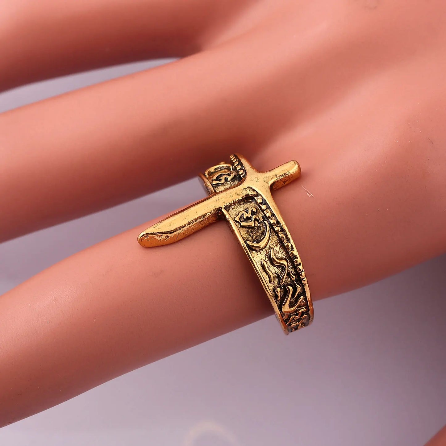 Lloyd's Sword Ring