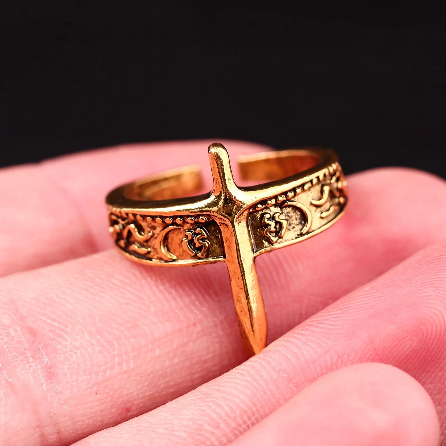 Lloyd's Sword Ring